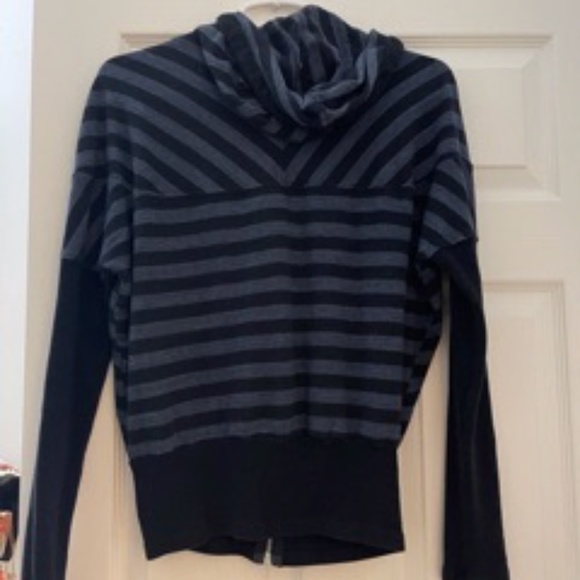 C&C Zip up hoodie. Worn once. - Picture 2 of 2